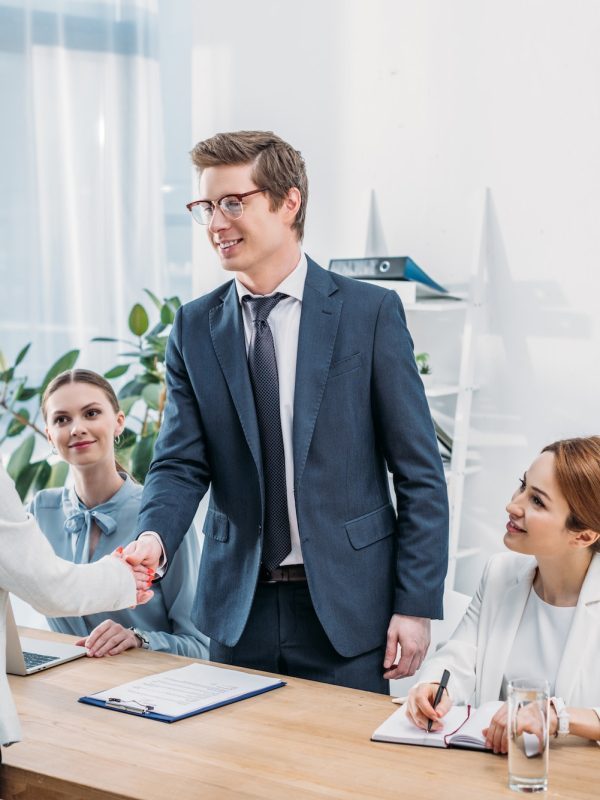 cheerful-man-in-glasses-shaking-hands-with-recruiter-on-job-interview-q70eefalm4000n8vz5mg9hnvylyjy0q1yvhdle03sw